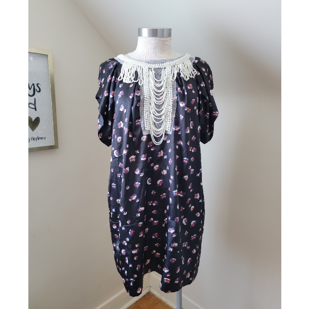 BOOHOO DINA Pearl Neck trim dress